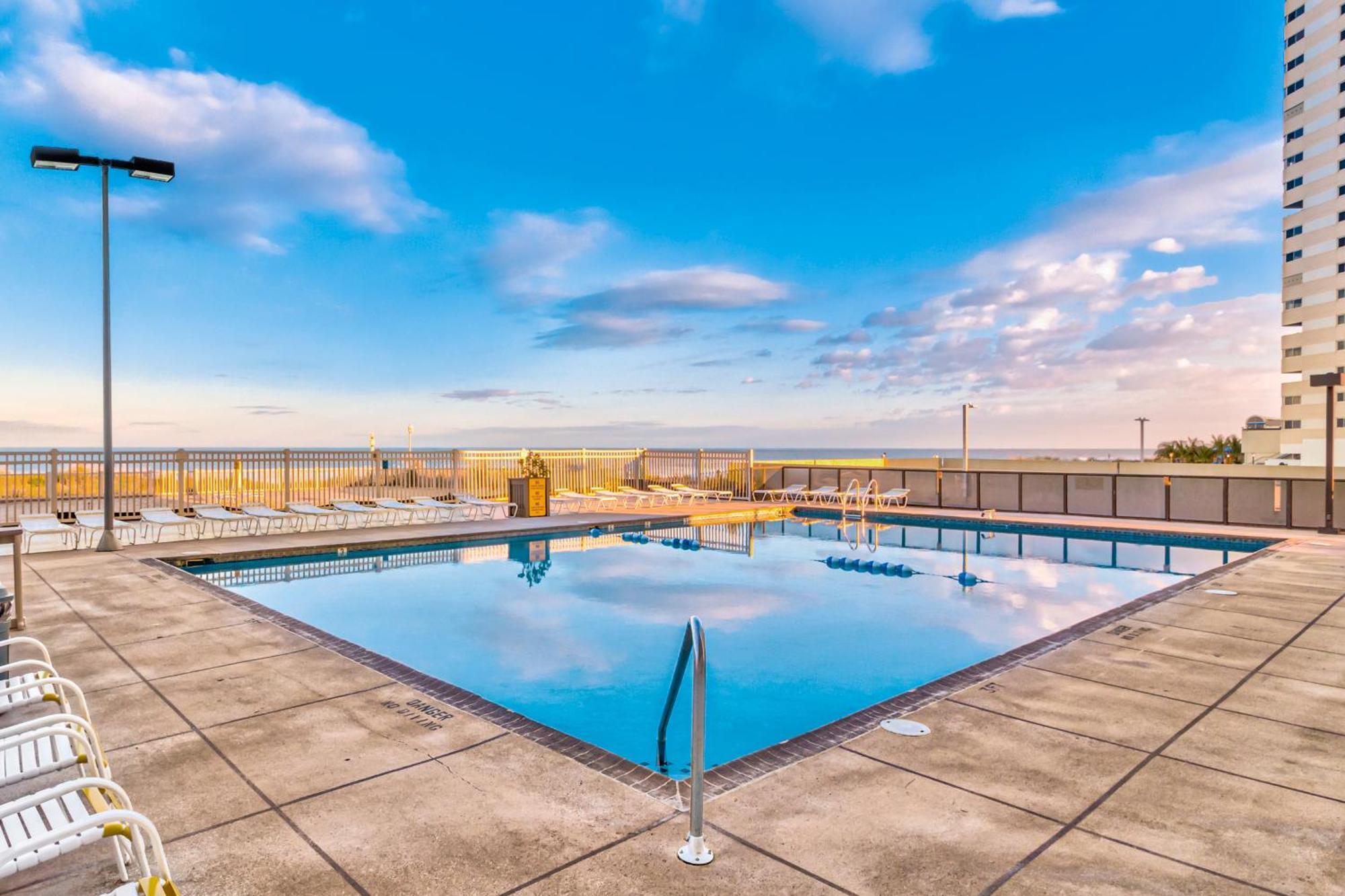 Golden Sands Ocean City Rum bild