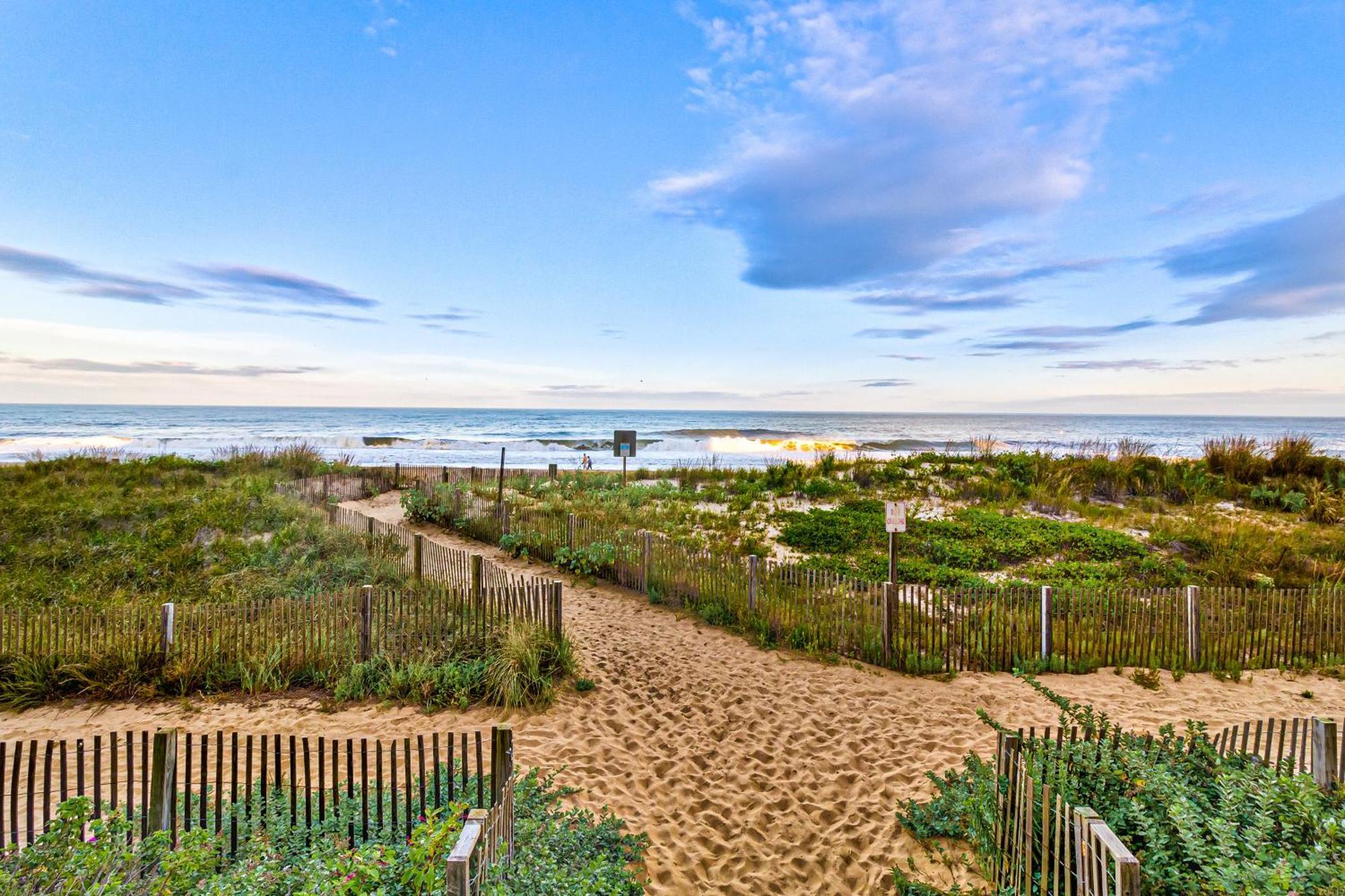 Golden Sands Ocean City Rum bild