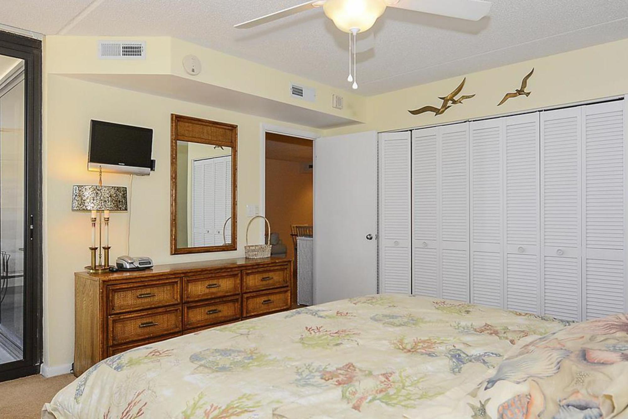 Golden Sands Ocean City Rum bild
