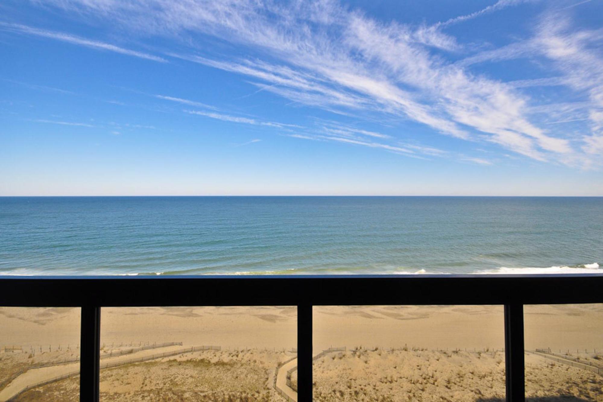 Golden Sands Ocean City Rum bild